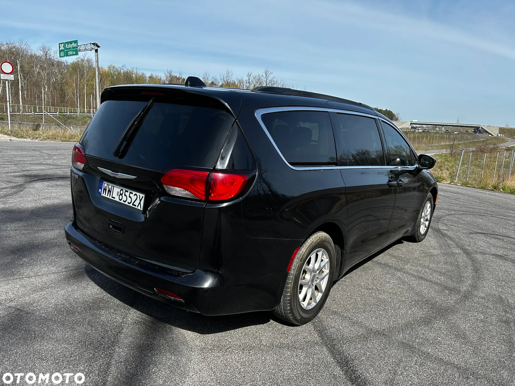 Chrysler Pacifica - 13