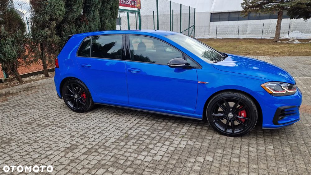 Volkswagen Golf - 18