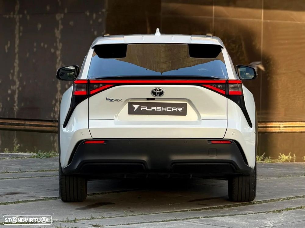 Toyota bZ4X 71,4 kWh Lounge - 24