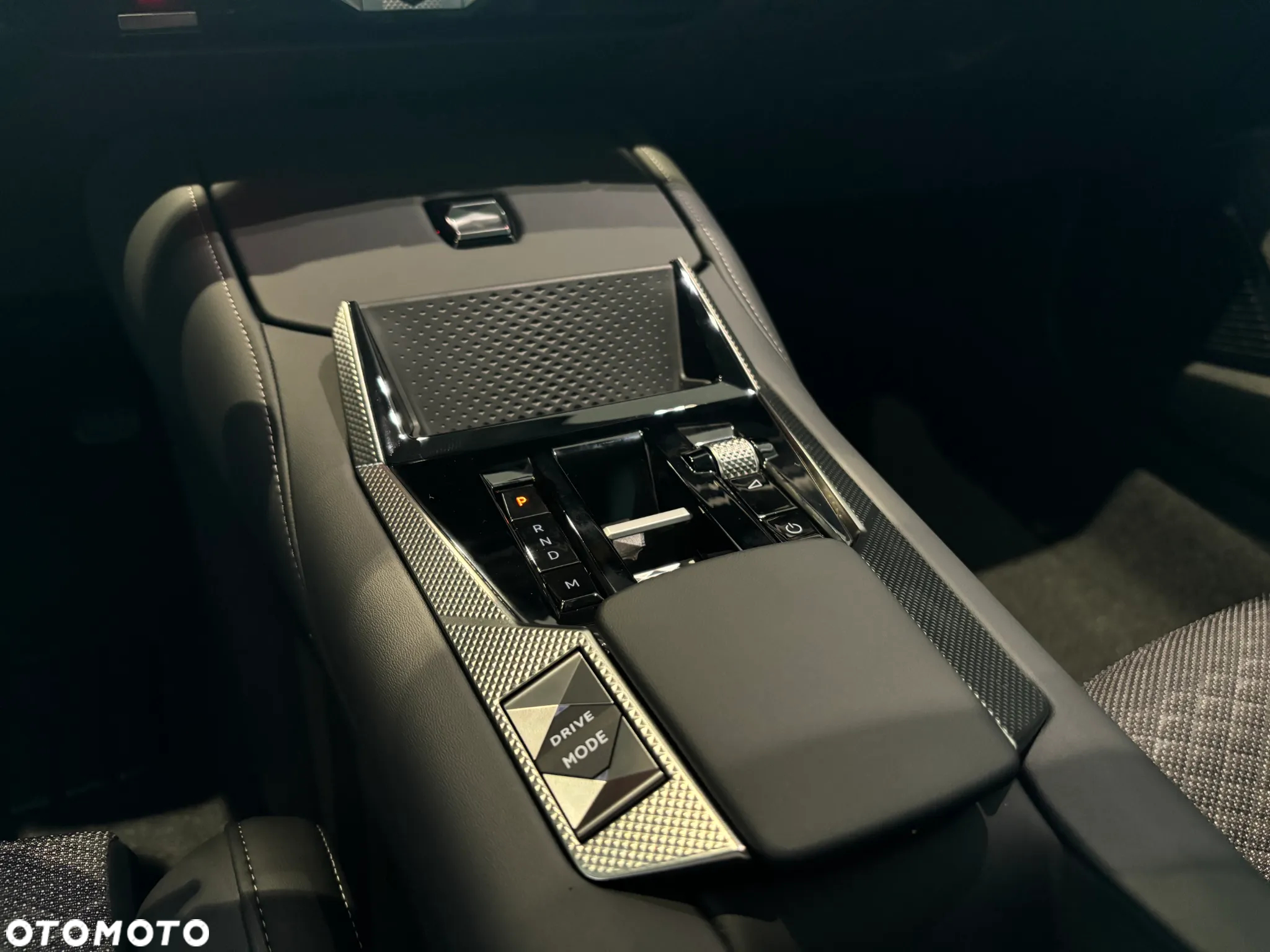 DS Automobiles DS 4 - 17