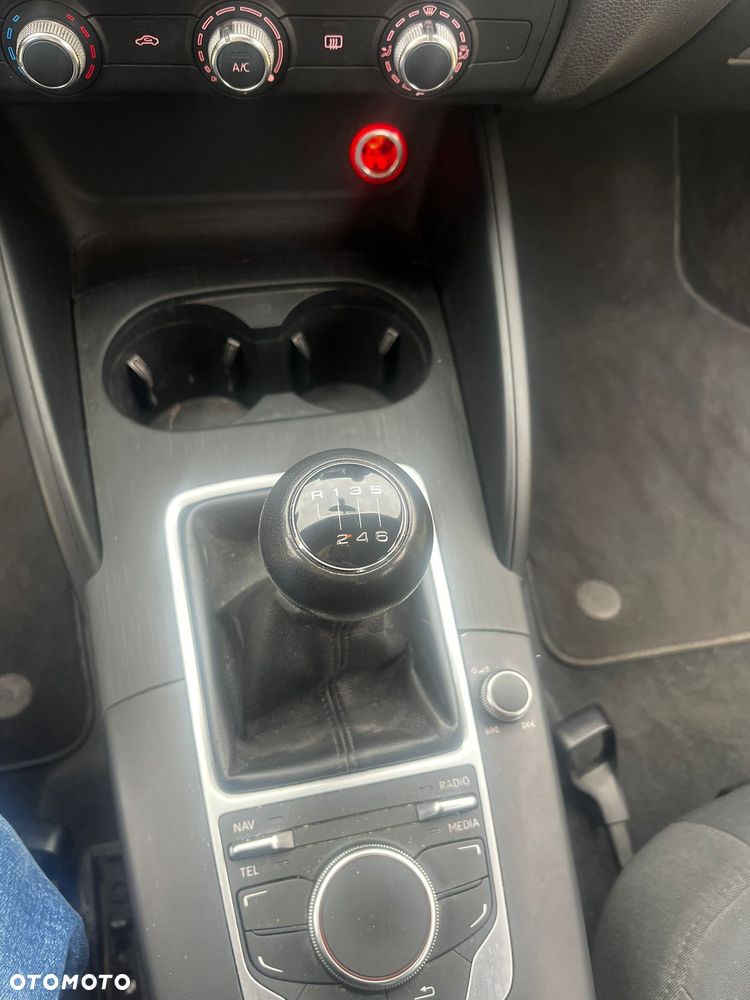 Audi A3 Sportback 1.6 TDI Ambition - 9