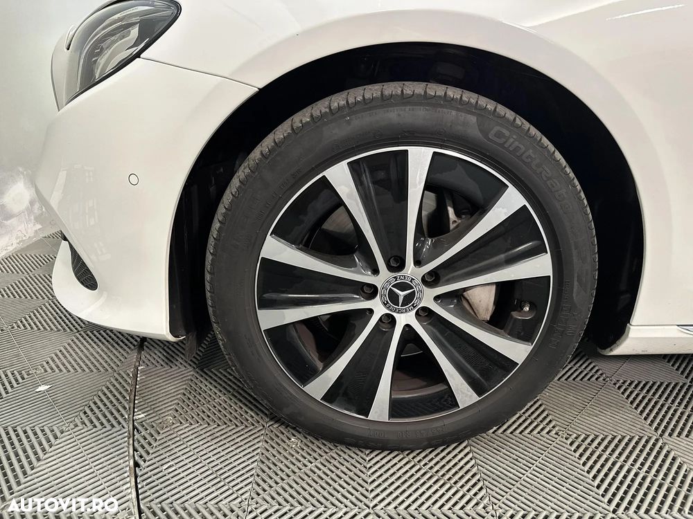 Mercedes-Benz E 300 de 4MATIC Aut. - 13
