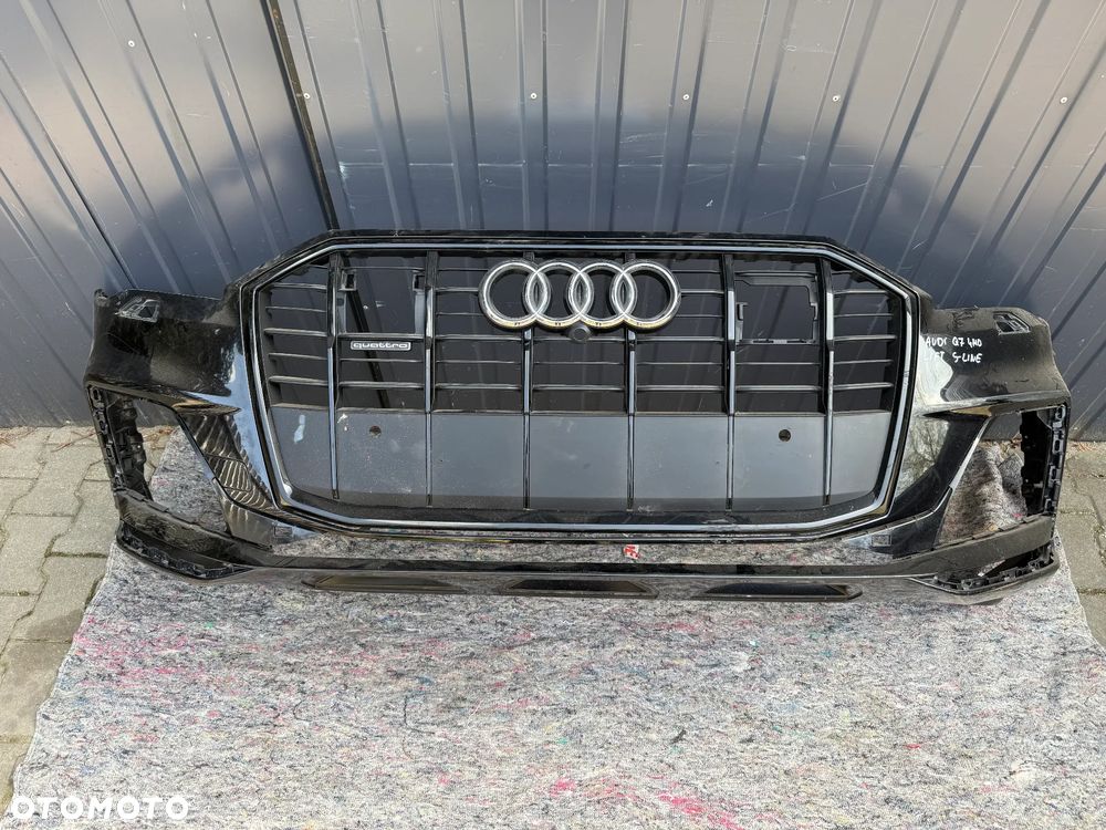 ZDERZAK AUDI Q7 4M0 LIFT S LINE ORYGINAŁ CAŁY - 1