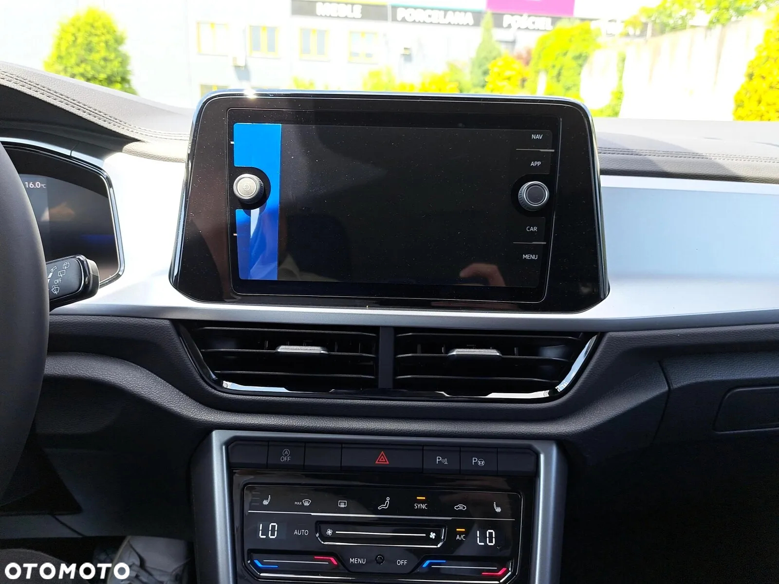 Volkswagen T-Roc 1.5 TSI Life Plus DSG - 29