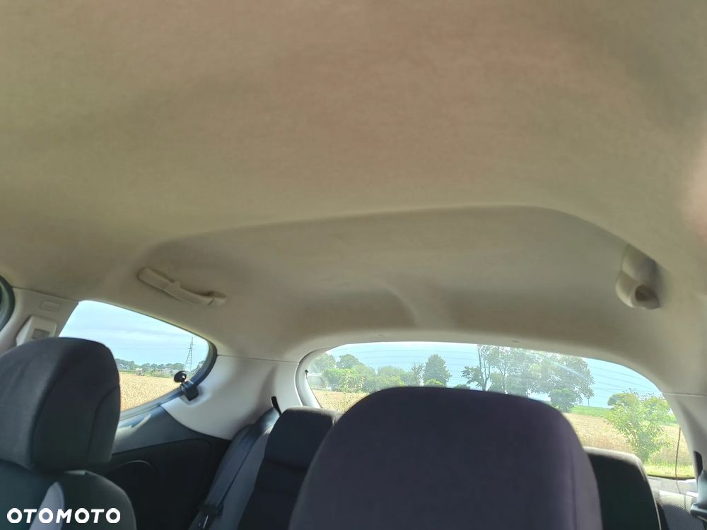 Peugeot 207 1.4 16V Trendy - 14