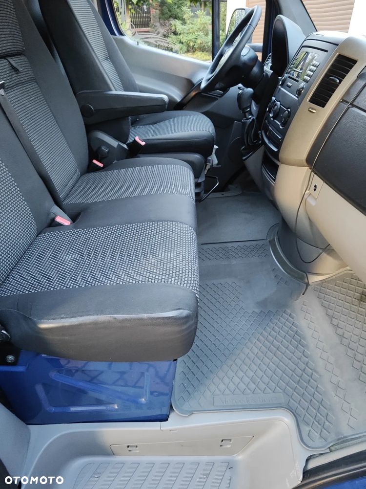 Mercedes-Benz Sprinter - 8