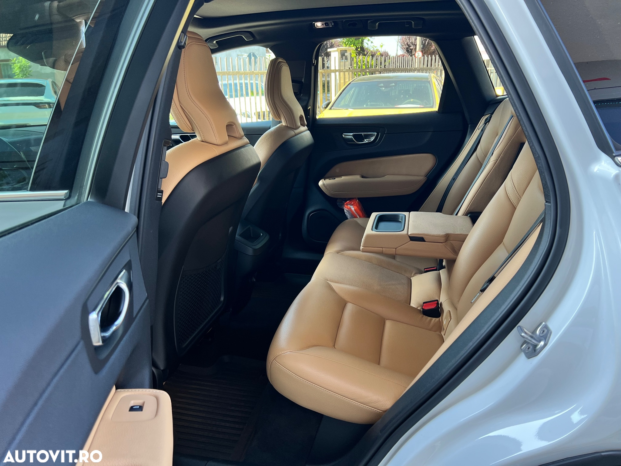 Volvo XC 60 D5 AWD Inscription - 12
