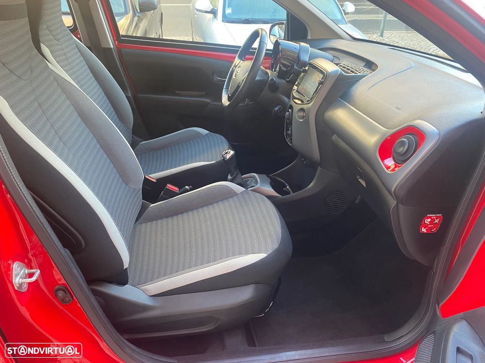 Toyota Aygo 1.0 X-Play+X-Touch - 27