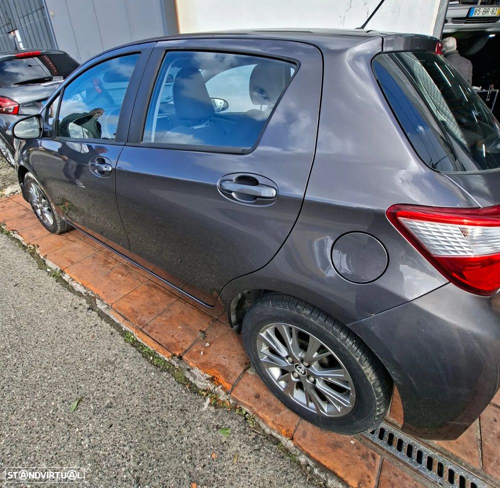 Toyota Yaris 1.0 VVT-i Comfort - 5
