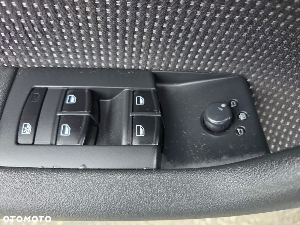Audi A3 Sportback 2.0 FSI Ambiente - 14