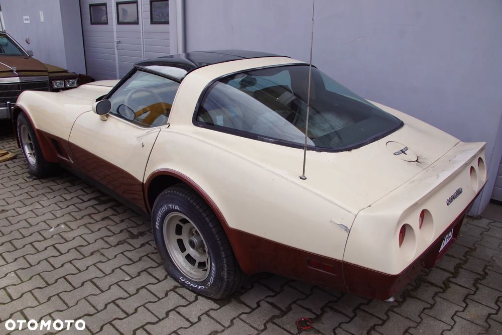 Auto na części 692106889 Chevrolet Corvette c3 1982 5.7 193 KM zderzak maska lampa szyba drzwi lusterko felgi skrzynia most fotele kolumna kierownicza rama - 8