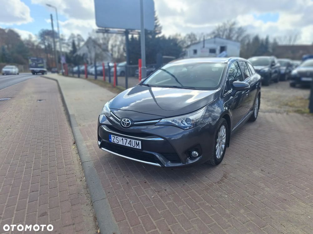 Toyota Avensis 2.0 D-4D Active Business - 2