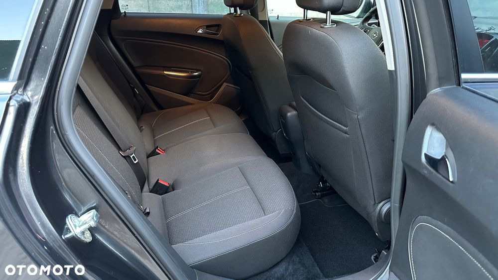 Opel Astra 1.4 Turbo Innovation - 34