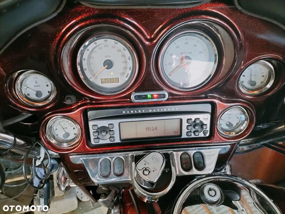 Harley-Davidson Touring Street Glide - 8