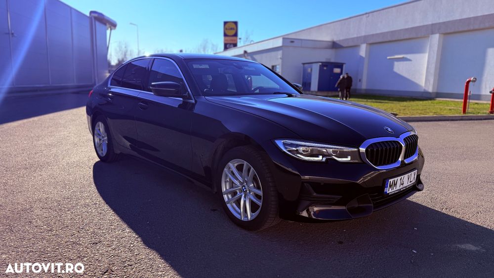 BMW Seria 3 330i xDrive Aut. Sport Line - 2