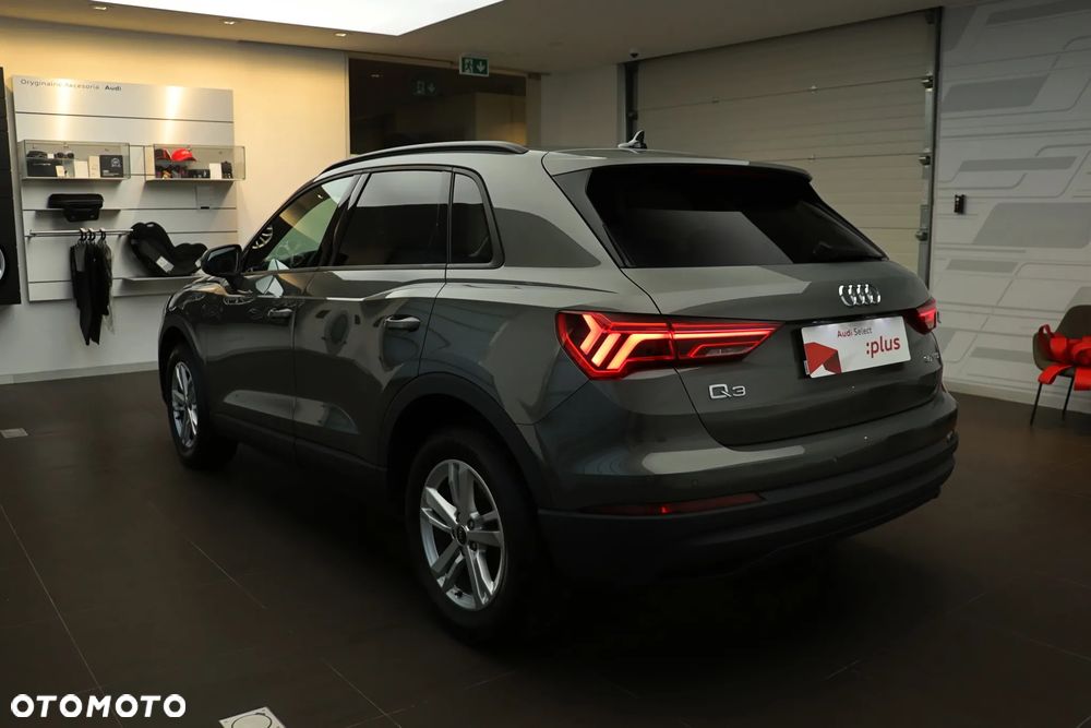 Audi Q3 35 TFSI S tronic - 4