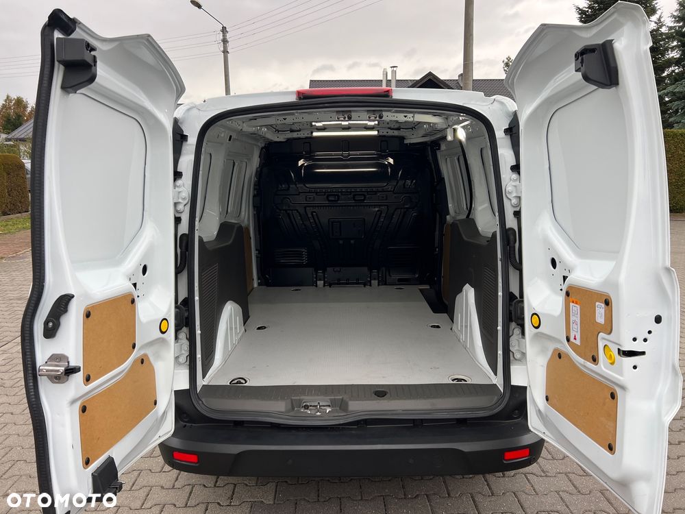 Ford Transit Connect - 10