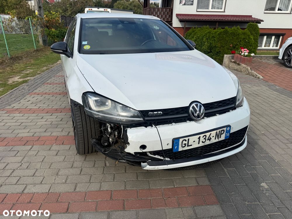Volkswagen Golf - 7