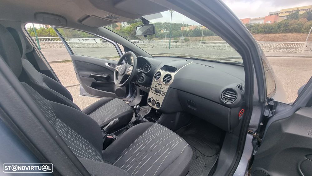 Opel Corsa - 15