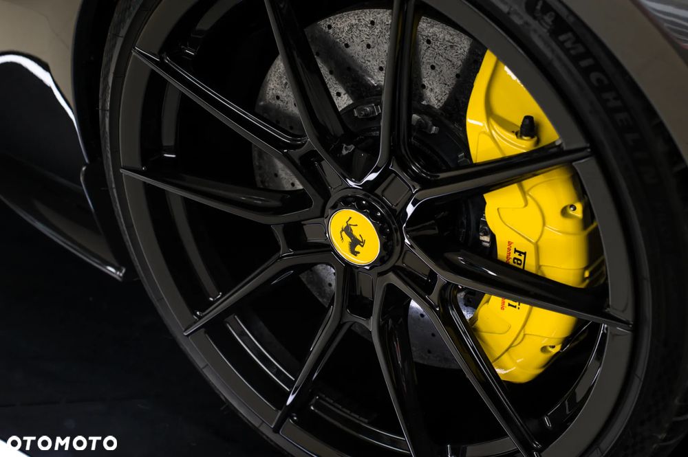 Ferrari 296 GTB - 15