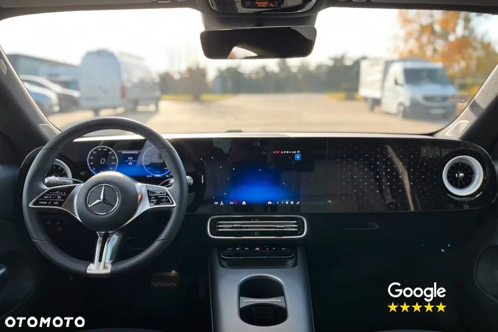 Mercedes-Benz CLA - 12