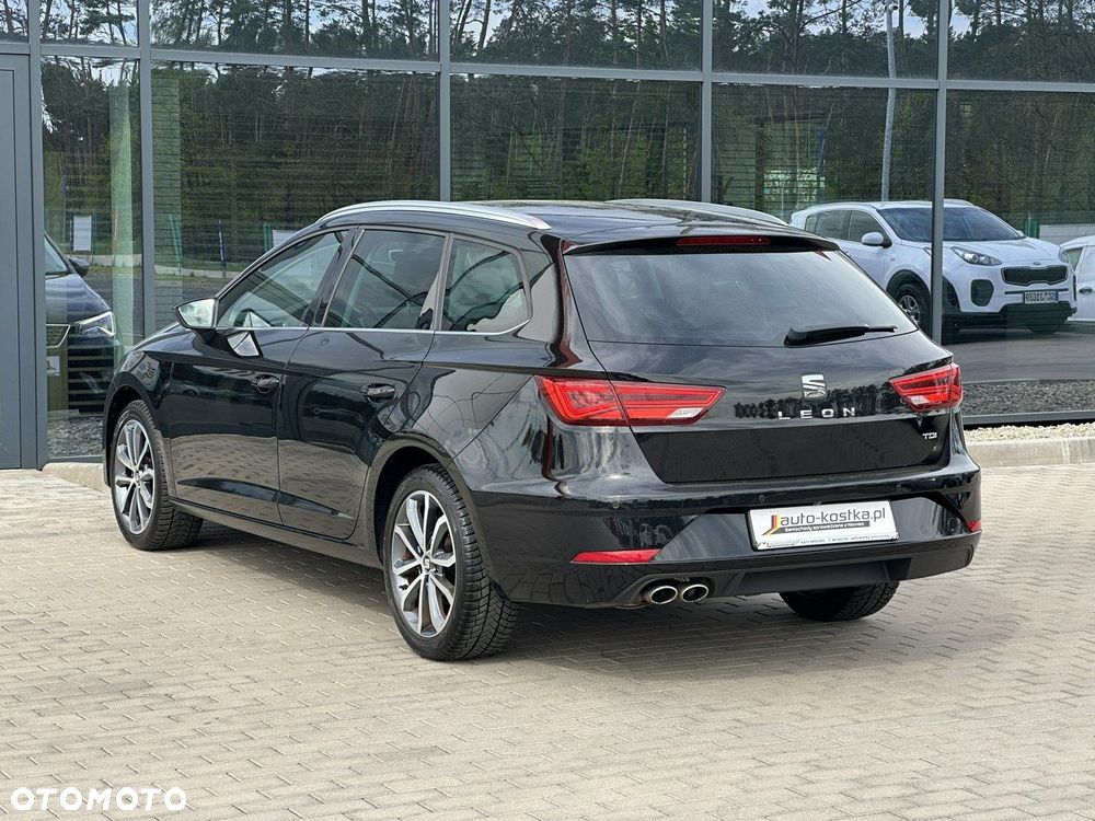 Seat Leon Sportstourer 2.0 TDI DPF DSG Xcellence - 9