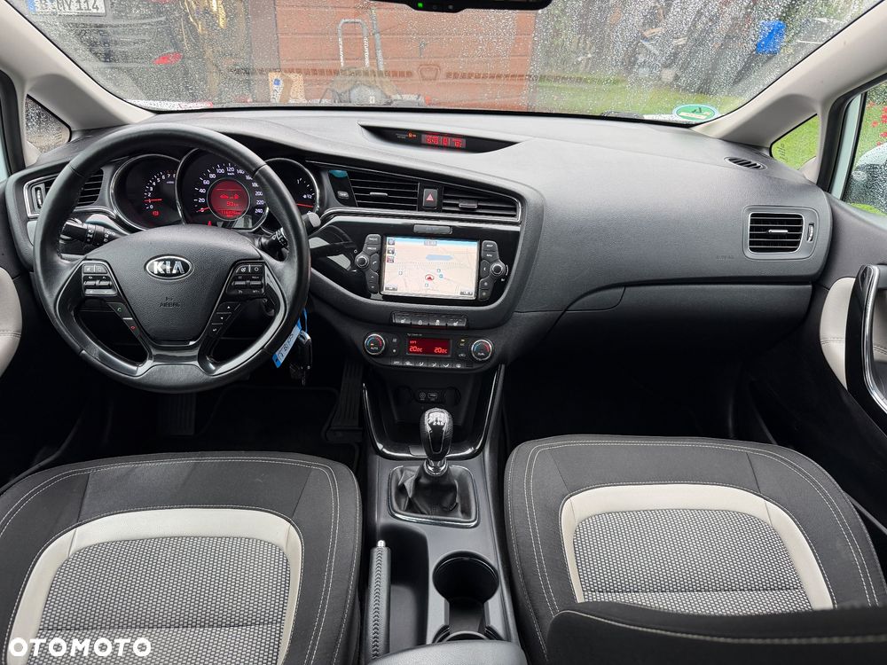 Kia Ceed 1.6 GDI ISG Dream-Team Edition - 21
