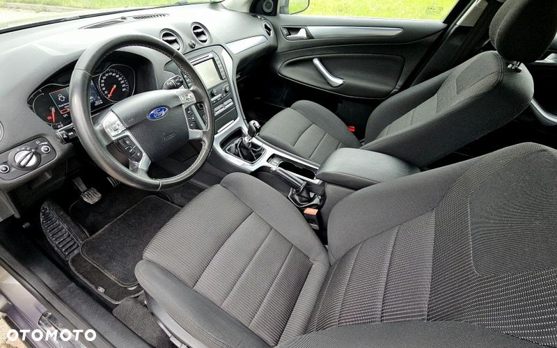 Ford Mondeo 2.0 TDCi Titanium - 23