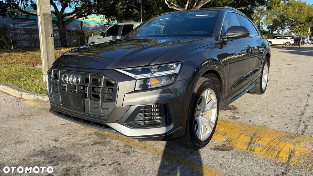 Audi Q8 55 TFSI quattro tiptronic - 1
