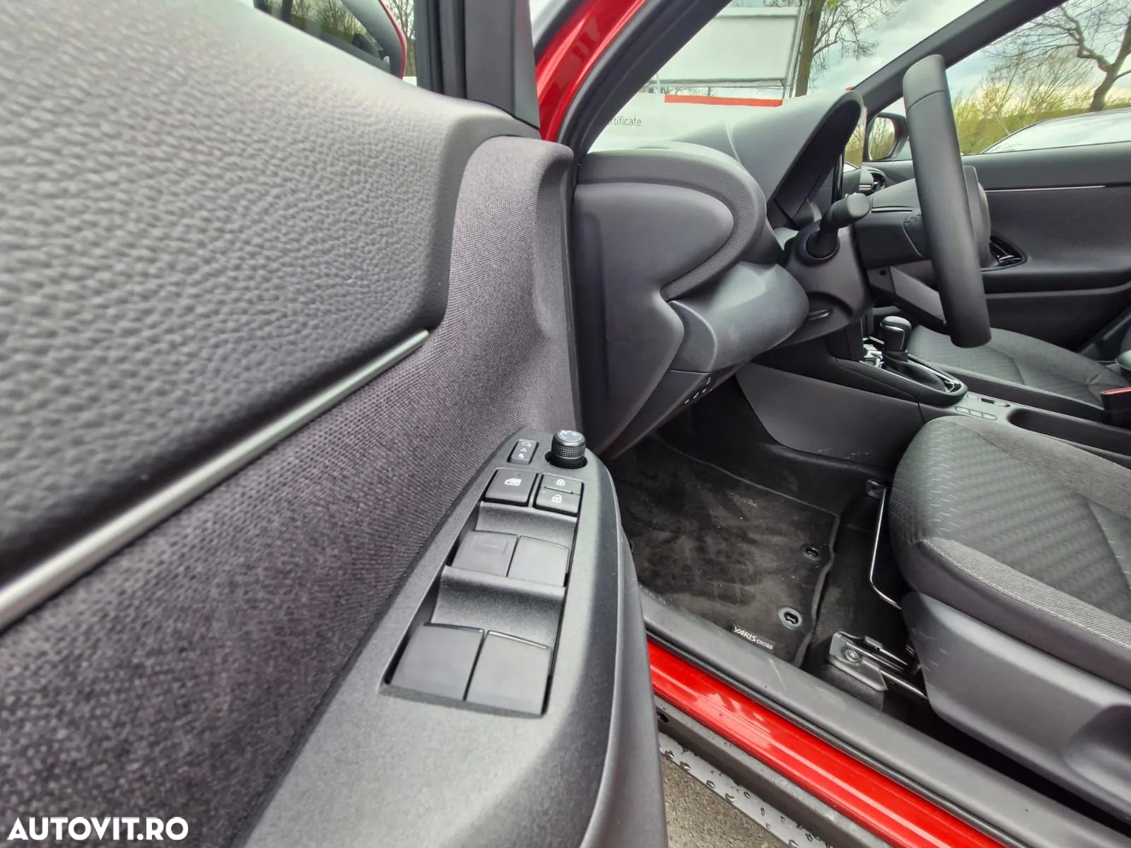 Toyota Yaris Cross 1.5 VVT-i HSD 116 4x2 HEV Dynamic - 13