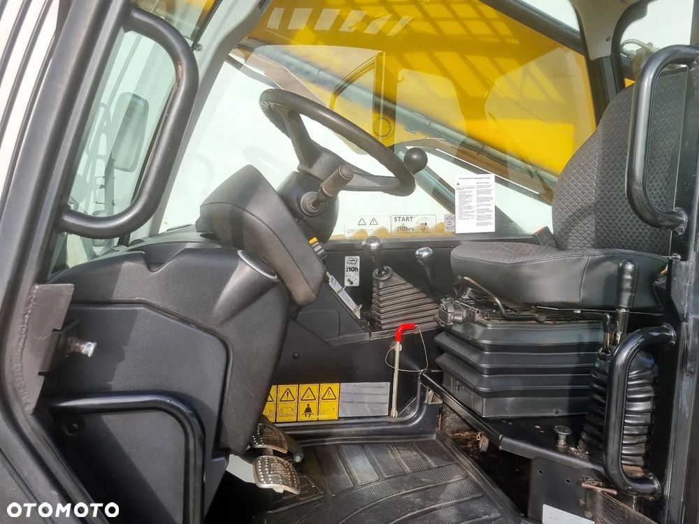 JCB 540-140 jak Manitou MT 1440 BC38 - 15