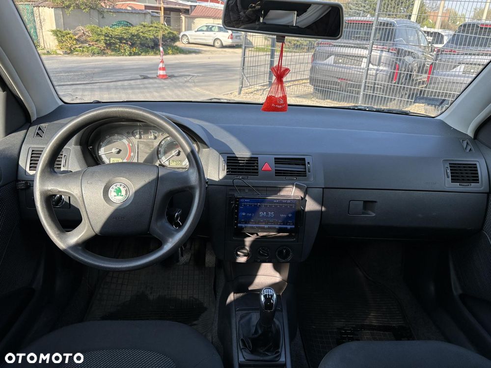 Skoda Fabia 1.2 12V Ambiente - 18