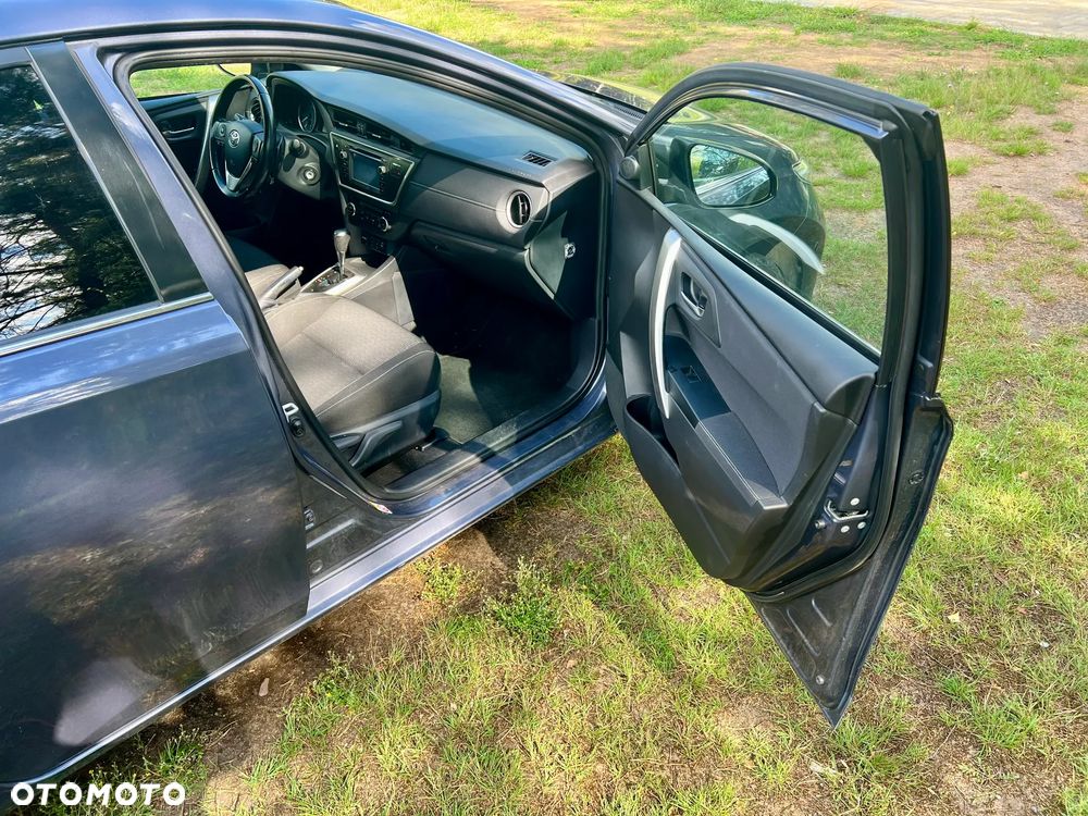 Toyota Auris 1.6 Valvematic Multidrive S Executive - 18