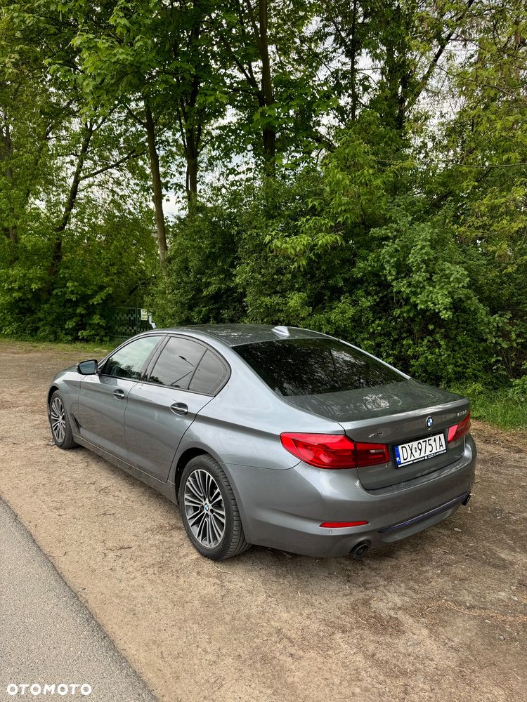 BMW Seria 5 530i xDrive Sport Line - 5