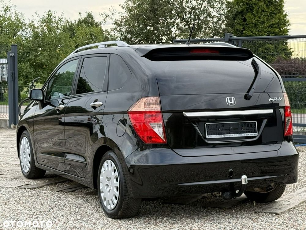 Honda FR-V - 4