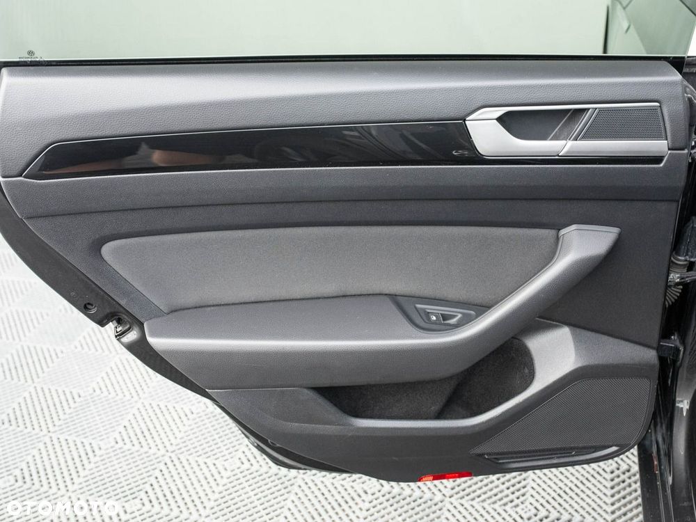 Volkswagen Arteon 2.0 TDI Essence DSG - 25