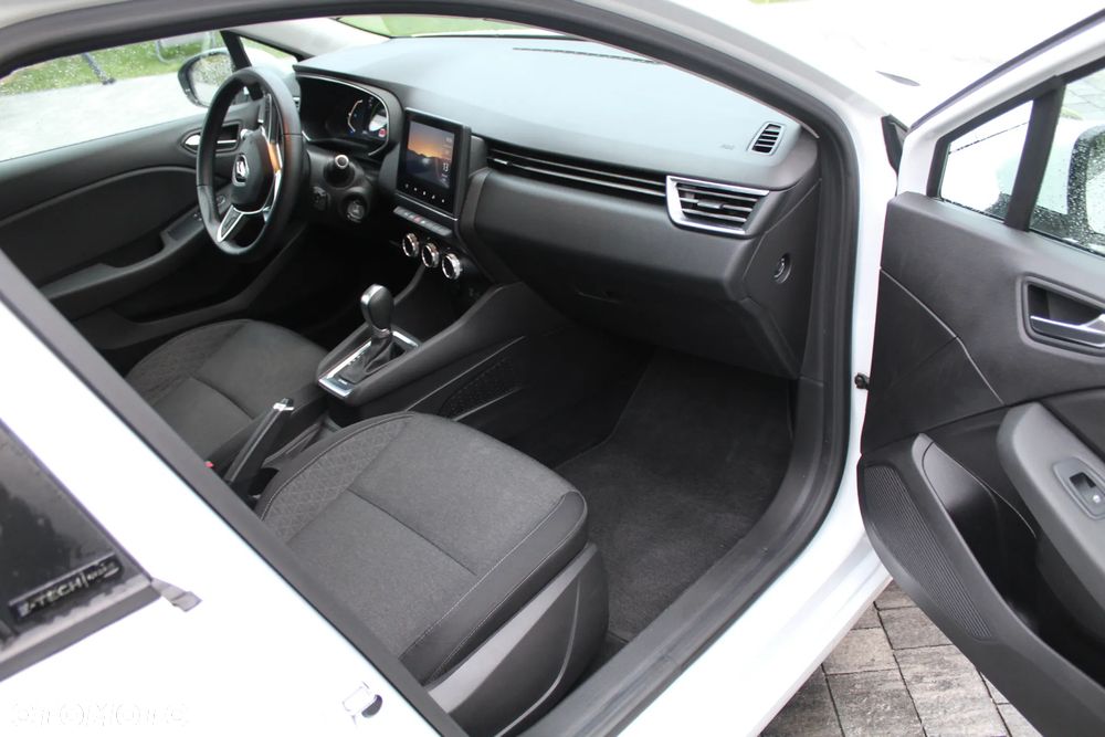 Renault Clio E-TECH 140 INTENS - 10
