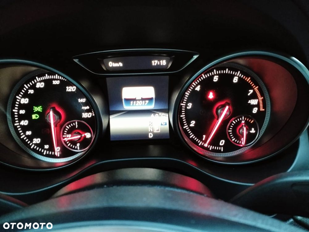 Mercedes-Benz GLA 250 4-Matic AMG Line - 18