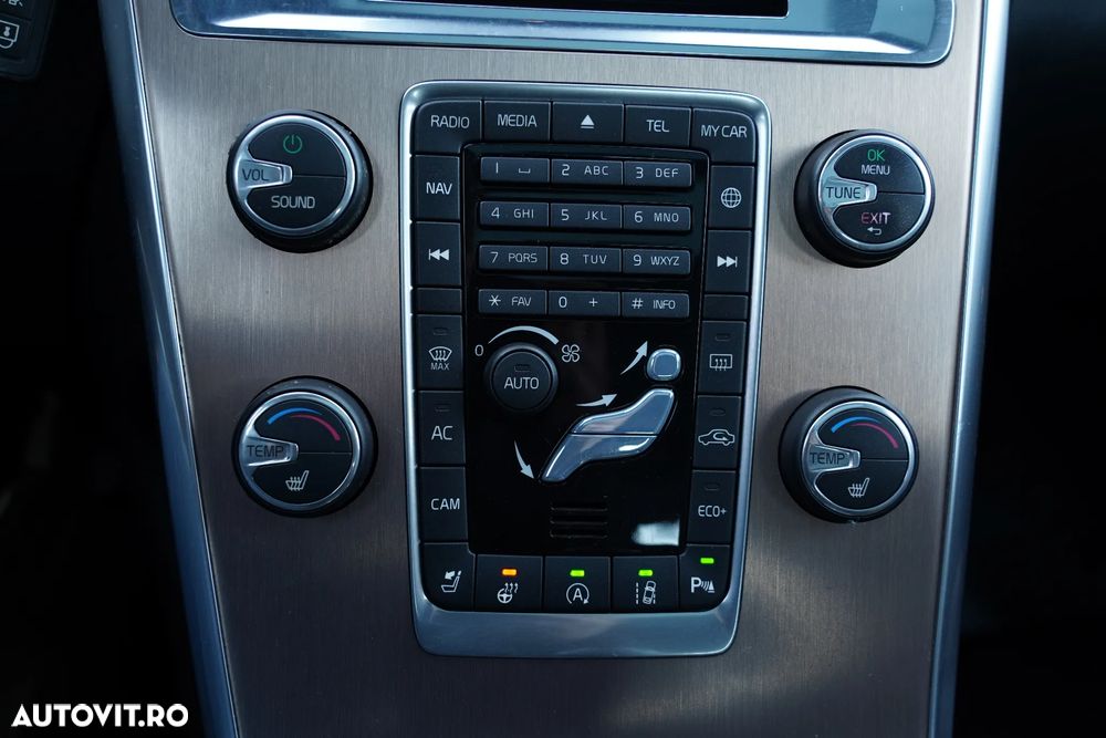 Volvo XC 60 D4 Geartronic Ocean Race - 16