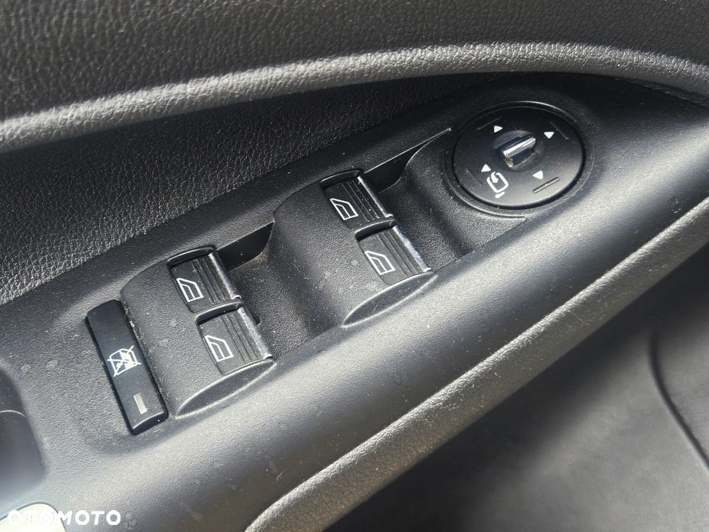 Ford Tourneo Connect Grand 1.6 TDCi Titanium - 27