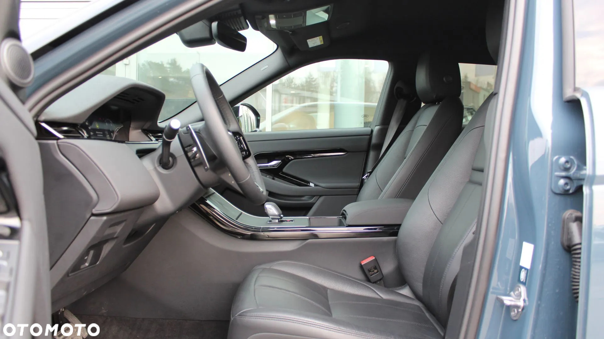 Land Rover Range Rover Evoque - 11