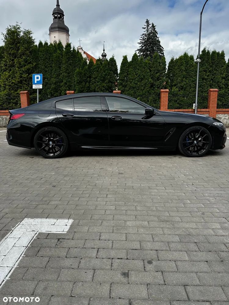 BMW Seria 8 - 12