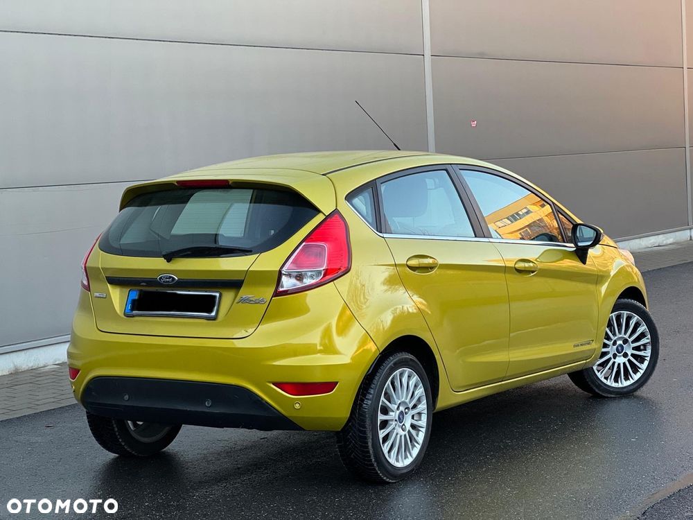Ford Fiesta 1.0 EcoBoost STart-Stop Titanium - 4