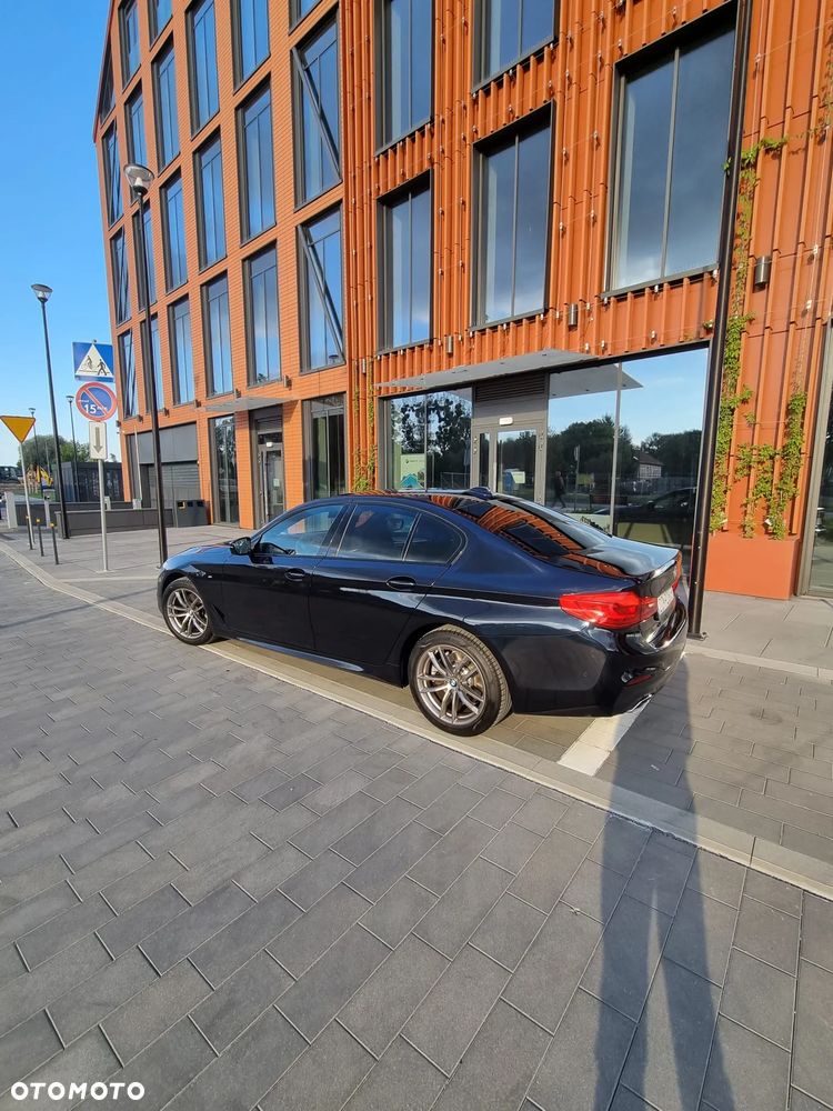 BMW Seria 5 520d M Sport - 5