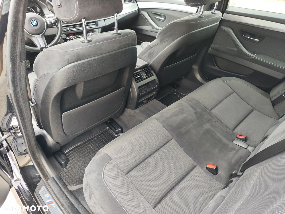BMW Seria 5 520d M Sport Edition - 9