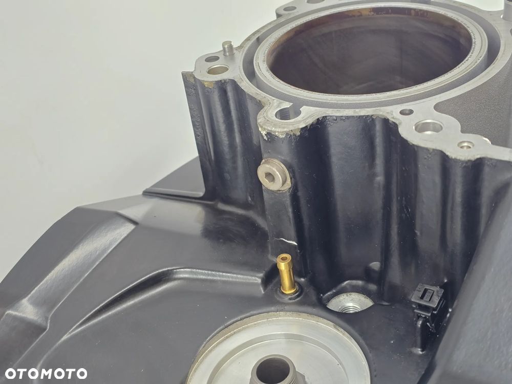 BLOK CYLINDER KARTER BMW 1250 - 11