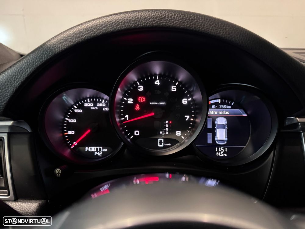 Porsche Macan - 42