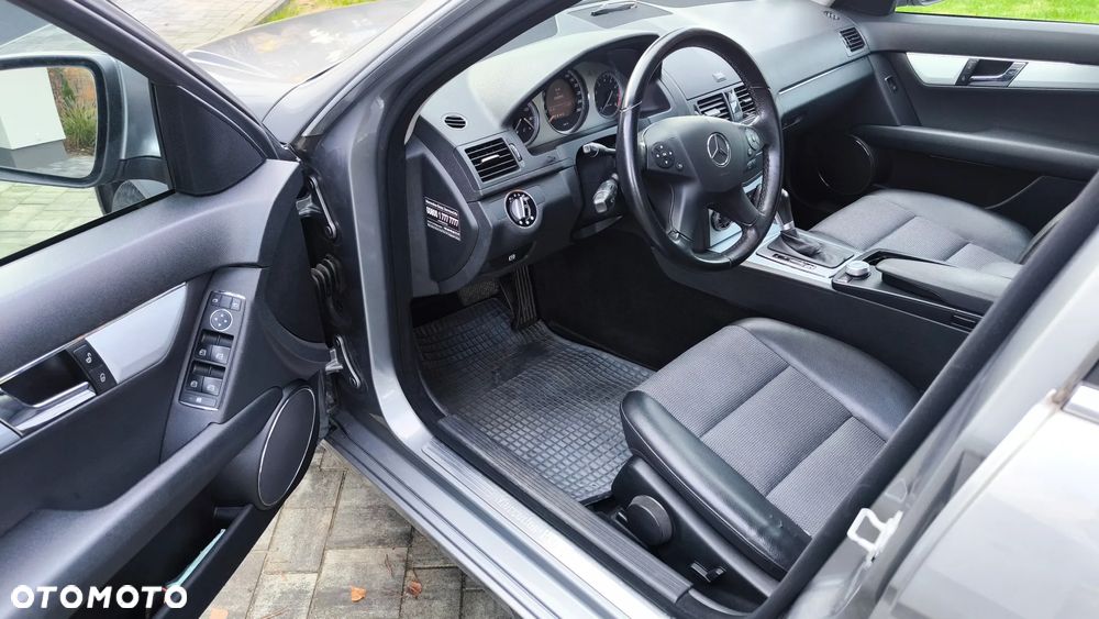 Mercedes-Benz Klasa C 200 7G-TRONIC Avantgarde Edition - 17