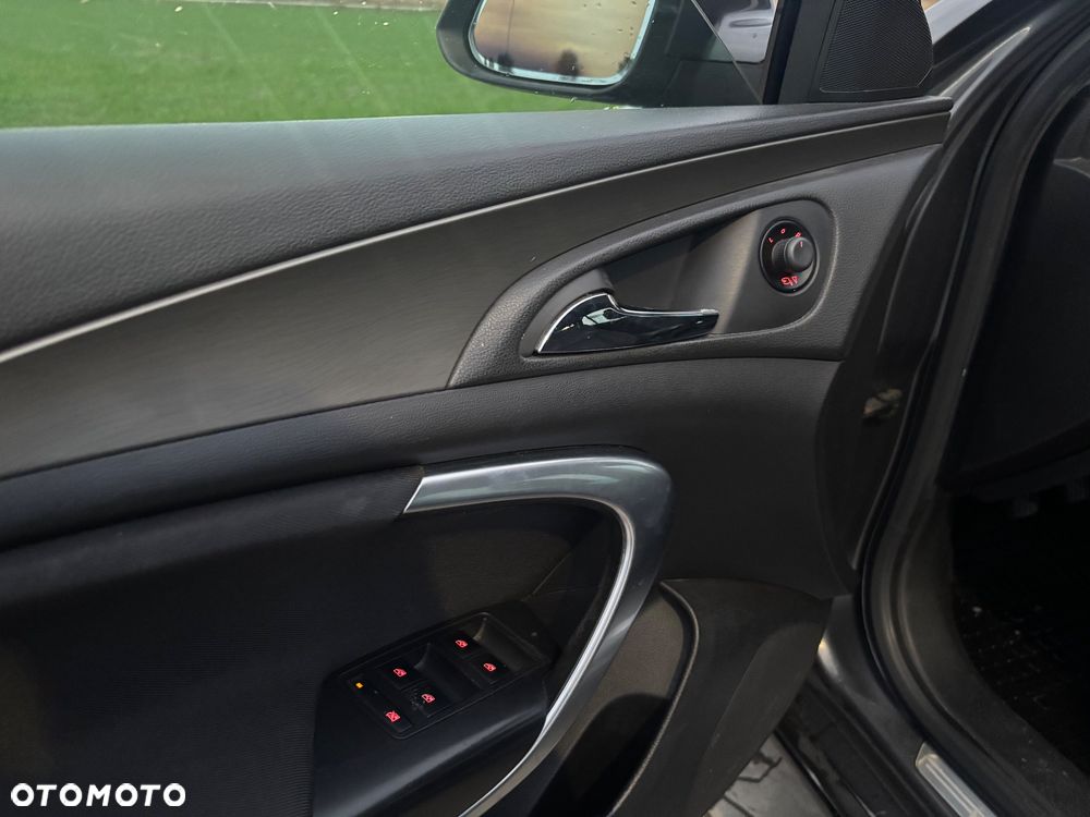 Opel Insignia - 10