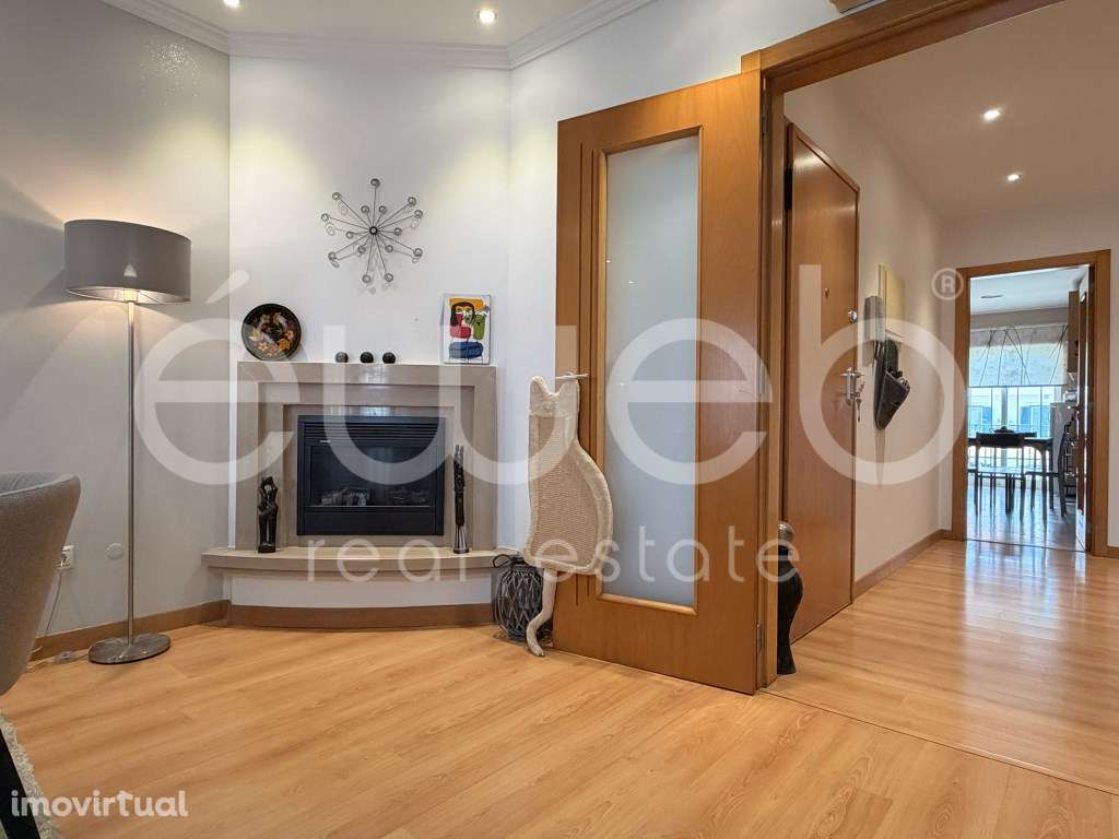 Apartamento T3 com Garagem e Arrecadação, em Aires - Grande imagem: 3/43